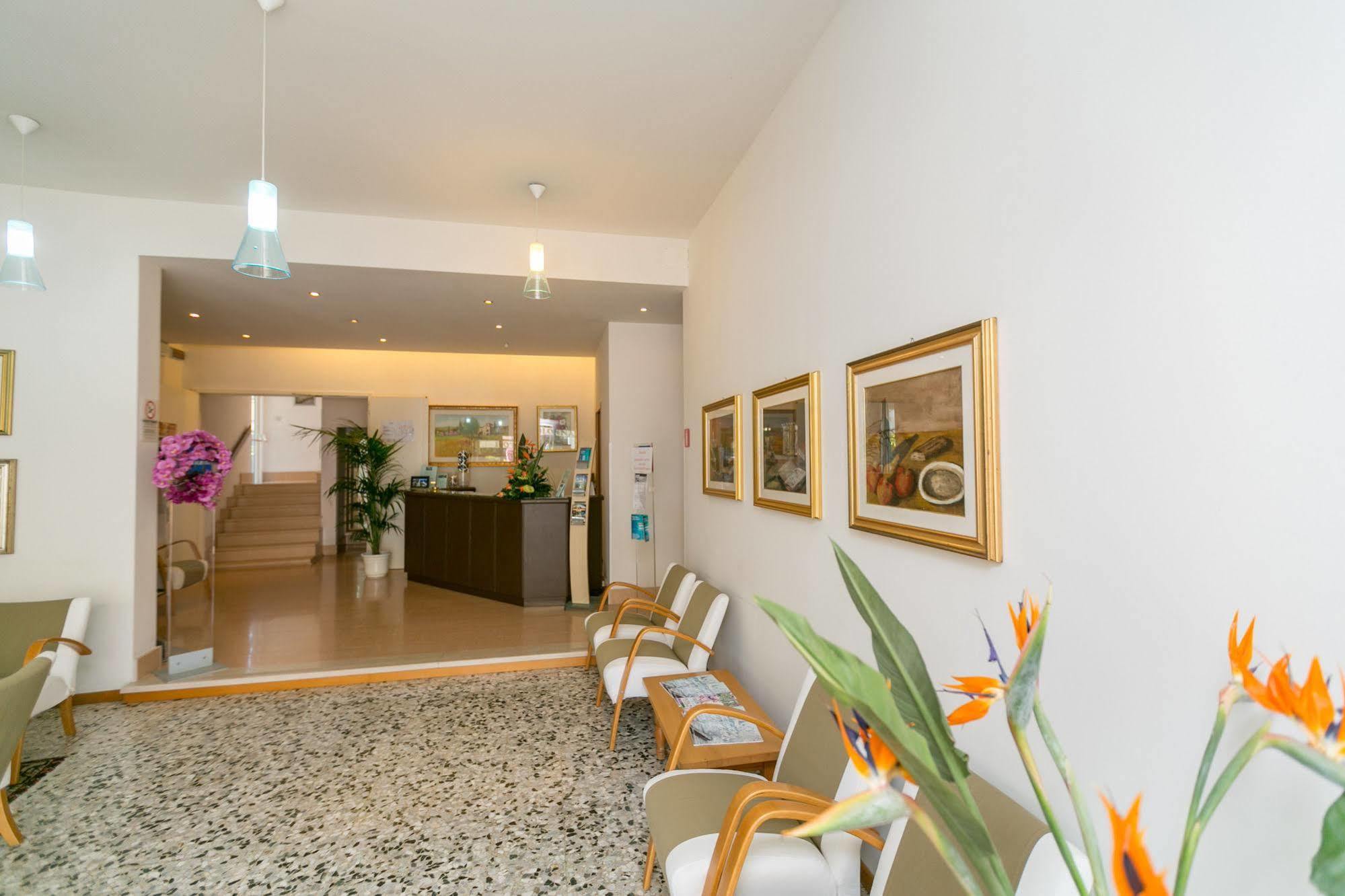 Hotel Colonna 3*