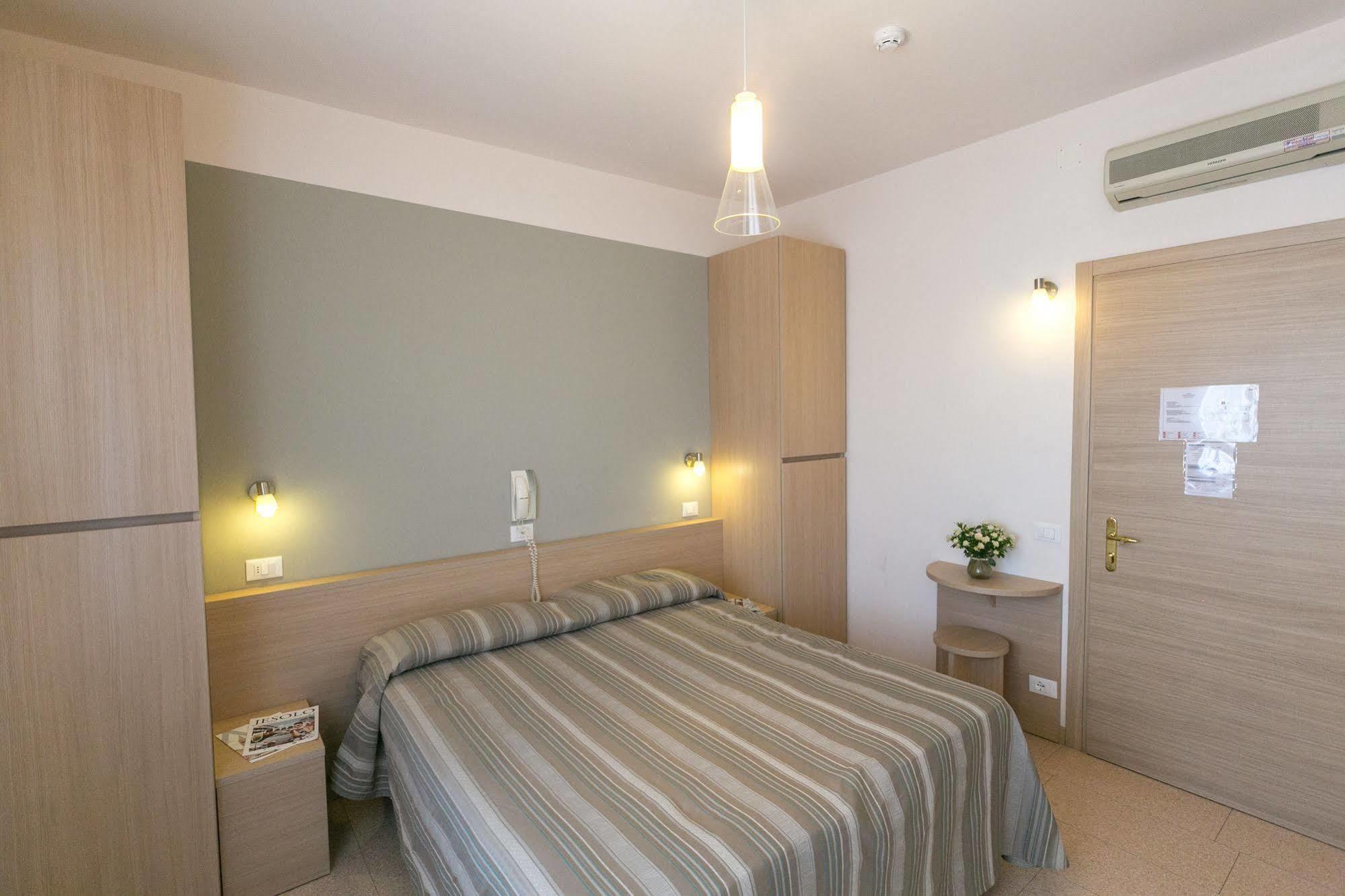 Hotel Colonna 3*
